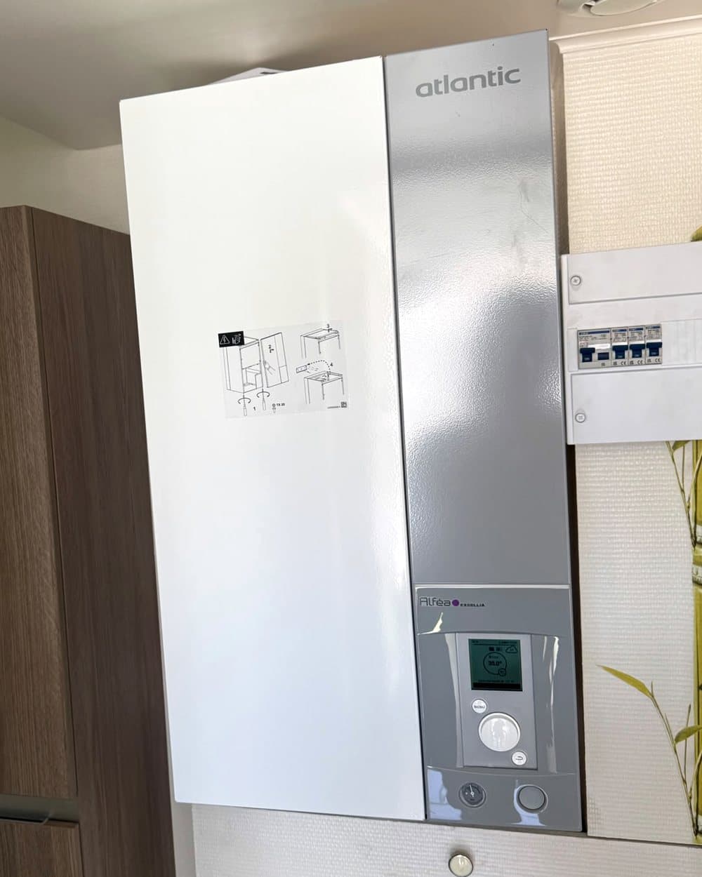 Module intérieur de pompe à chaleur Atlantic Alféa Excellia installé par Optiwatt